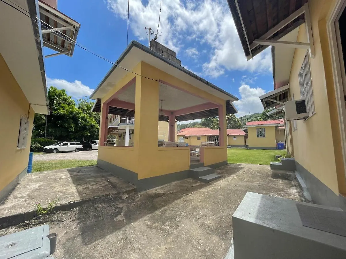 Little Shaw Park Guest House Ocho Rios