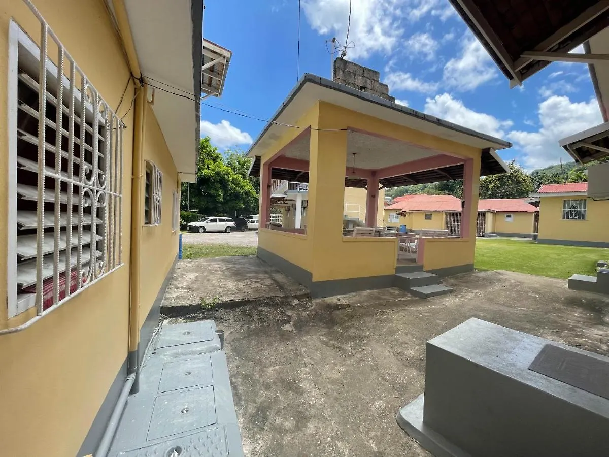 **  Little Shaw Park Guest House Ocho Rios Jamaica