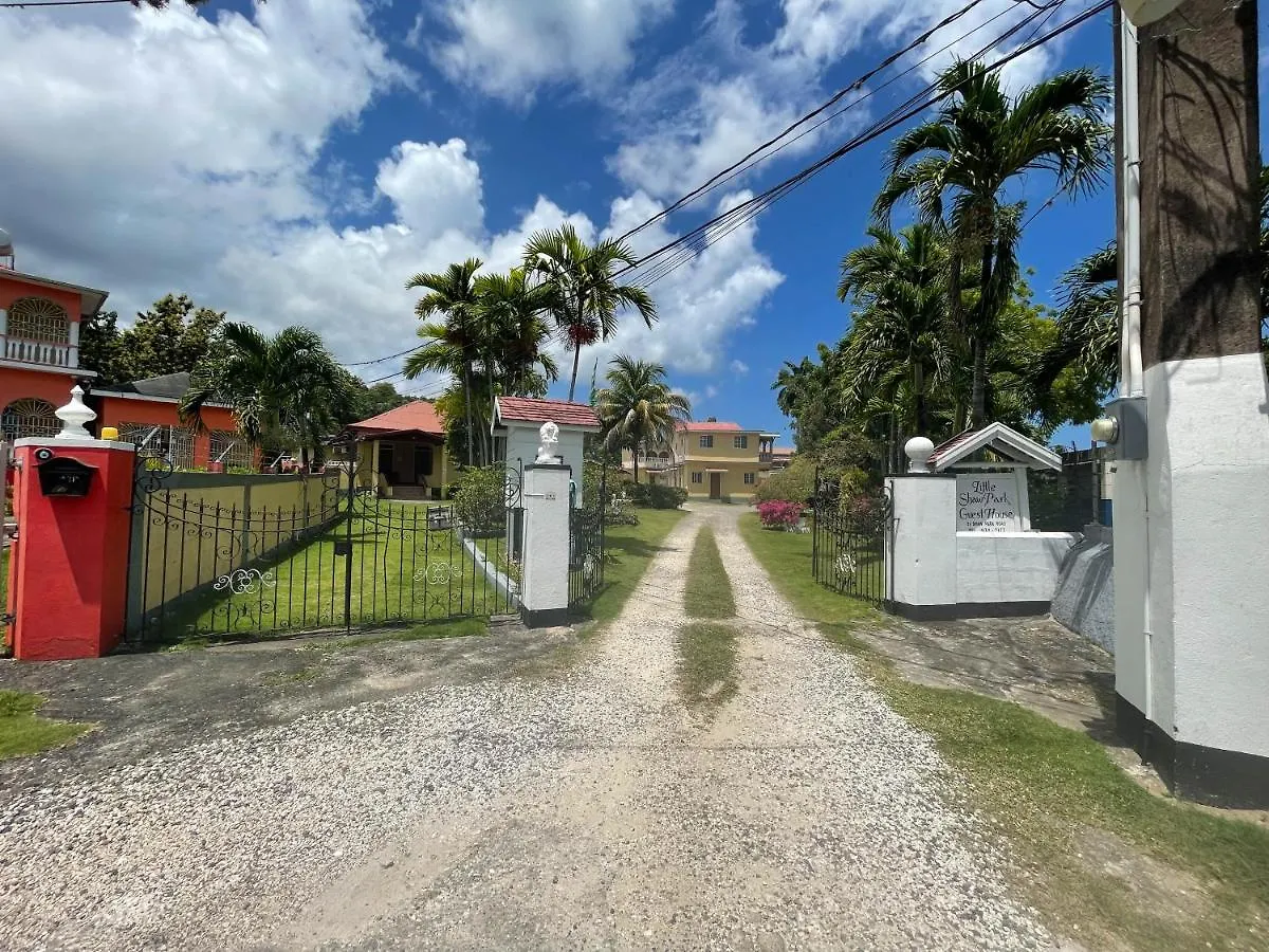 Little Shaw Park Guest House Ocho Rios 2*,  Jamaica