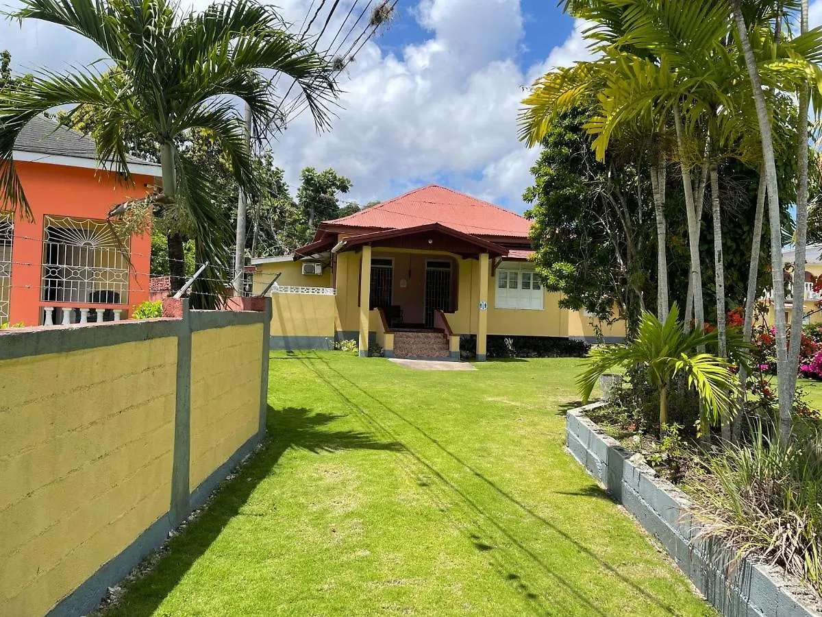 Little Shaw Park Guest House Ocho Rios
